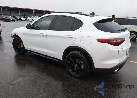 2018 Alfa Romeo Stelvio Ti Sport Awd z USA, uszkodzony, nr VIN ZASFAKNNXJ7C01461